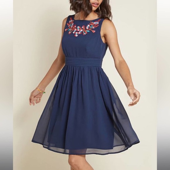 Modcloth Dresses & Skirts - Modcloth Floral Emotive Elegance Embroidered Sleeveless Navy Fit & Flare Dress